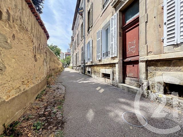 Appartement F3 à louer - 3 pièces - 43.38 m2 - NANCY - 54 - LORRAINE - Century 21 Joël Pierre Immobilier