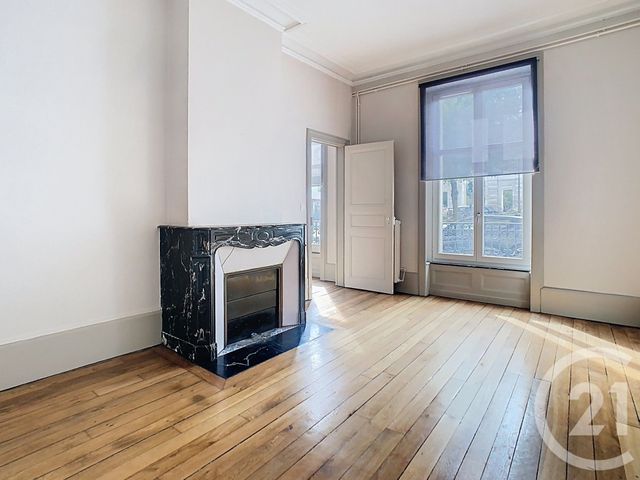 Appartement F3 à louer - 3 pièces - 61.31 m2 - NANCY - 54 - LORRAINE - Century 21 Joël Pierre Immobilier