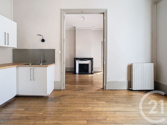Appartement F3 à louer - 3 pièces - 61.31 m2 - NANCY - 54 - LORRAINE - Century 21 Joël Pierre Immobilier