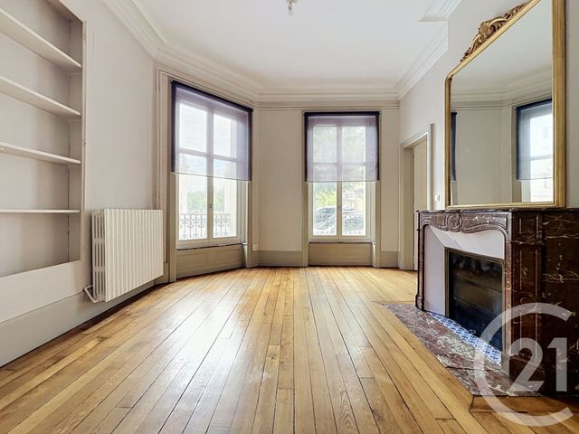 Appartement F3 à louer - 3 pièces - 61.31 m2 - NANCY - 54 - LORRAINE - Century 21 Joël Pierre Immobilier