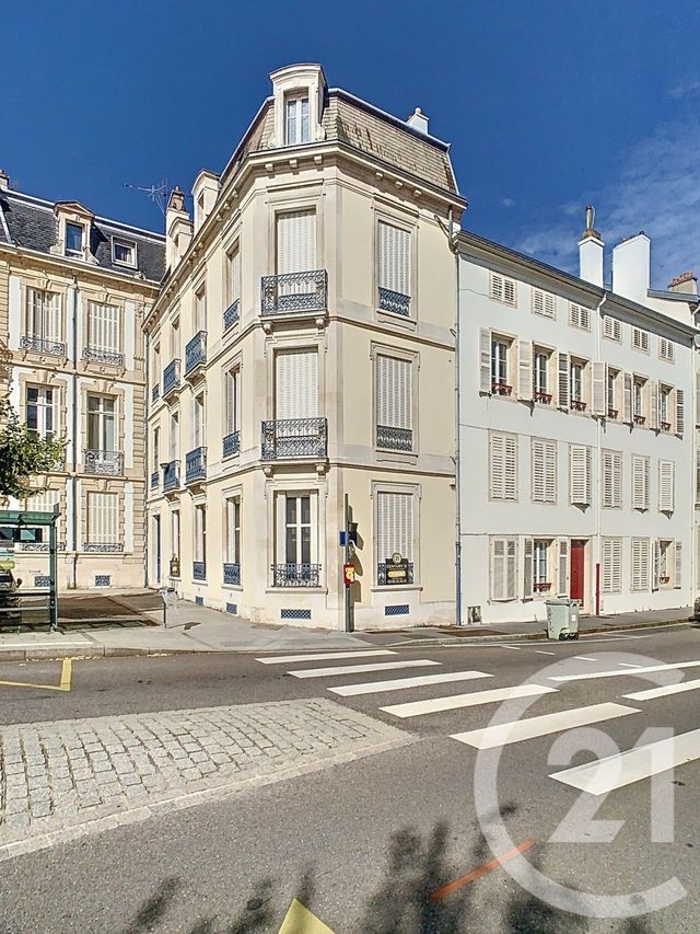 Appartement F3 à louer - 3 pièces - 61.31 m2 - NANCY - 54 - LORRAINE - Century 21 Joël Pierre Immobilier