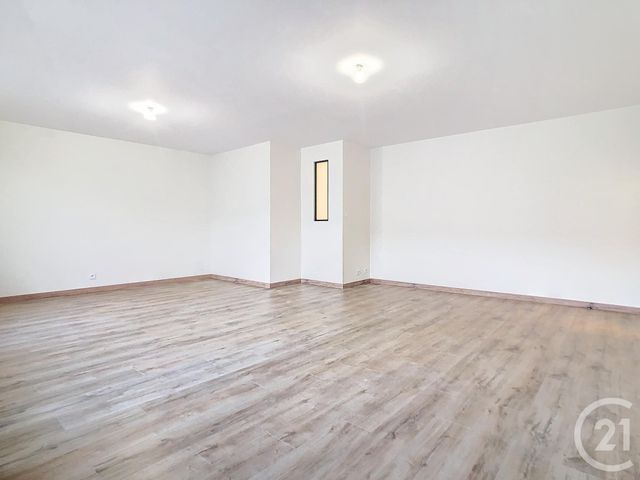 Appartement F3 à louer - 3 pièces - 94.95 m2 - NANCY - 54 - LORRAINE - Century 21 Joël Pierre Immobilier