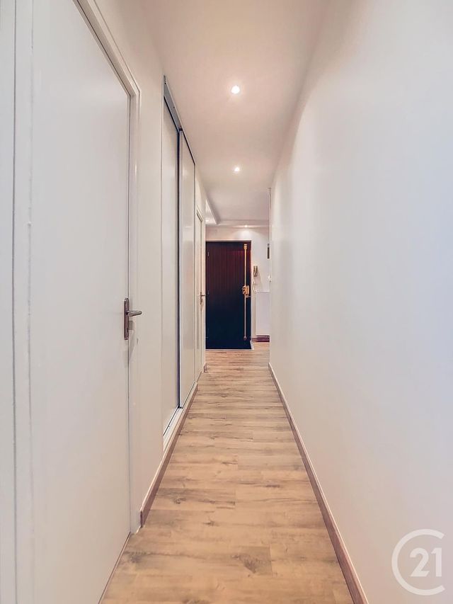 Appartement F3 à louer - 3 pièces - 94.95 m2 - NANCY - 54 - LORRAINE - Century 21 Joël Pierre Immobilier