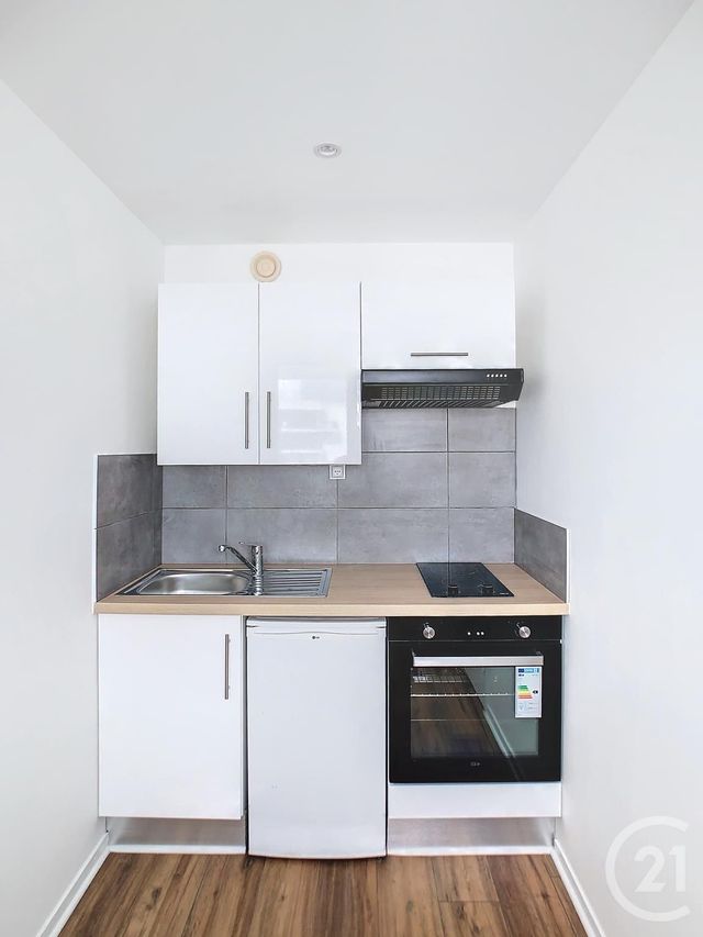 Appartement F1 à louer - 1 pièce - 28.12 m2 - NANCY - 54 - LORRAINE - Century 21 Joël Pierre Immobilier