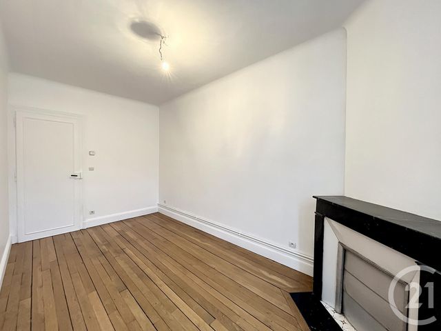 Appartement F2 à louer - 2 pièces - 47.25 m2 - NANCY - 54 - LORRAINE - Century 21 Joël Pierre Immobilier