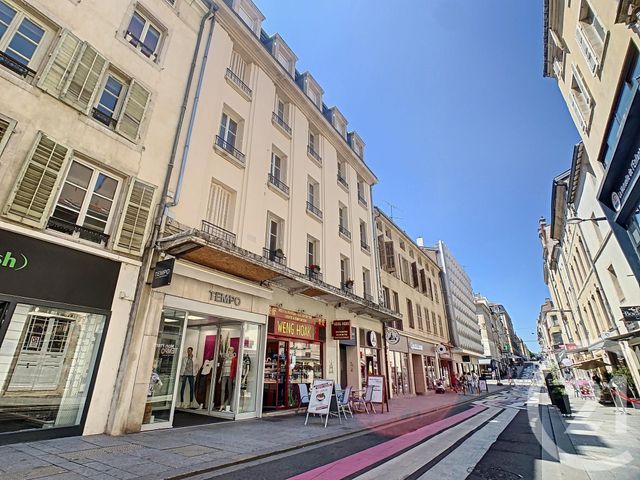 Appartement F3 à louer - 3 pièces - 71.55 m2 - NANCY - 54 - LORRAINE - Century 21 Joël Pierre Immobilier