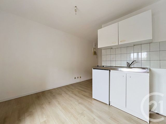 Appartement F1 à louer - 1 pièce - 31.0 m2 - NANCY - 54 - LORRAINE - Century 21 Joël Pierre Immobilier