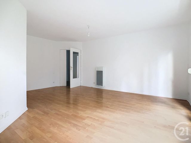 Appartement F3 à louer - 3 pièces - 66.26 m2 - NANCY - 54 - LORRAINE - Century 21 Joël Pierre Immobilier