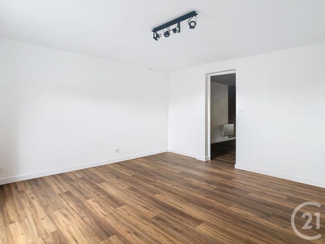 Appartement F2 à louer - 2 pièces - 46.72 m2 - LIVERDUN - 54 - LORRAINE - Century 21 Joël Pierre Immobilier