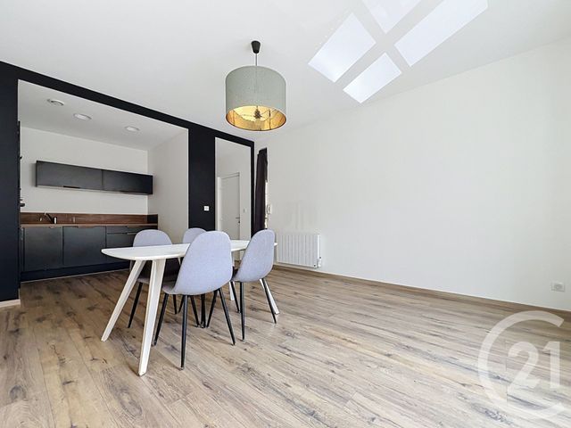 Appartement à louer - 2 pièces - 48.08 m2 - NANCY - 54 - LORRAINE - Century 21 Joël Pierre Immobilier