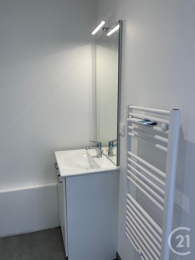 Appartement Chambre à louer - 1 pièce - 14.5 m2 - VANDOEUVRE LES NANCY - 54 - LORRAINE - Century 21 Joël Pierre Immobilier