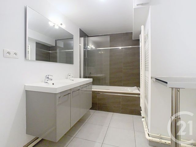 Appartement Souplex à louer - 3 pièces - 73.0 m2 - MALZEVILLE - 54 - LORRAINE - Century 21 Joël Pierre Immobilier