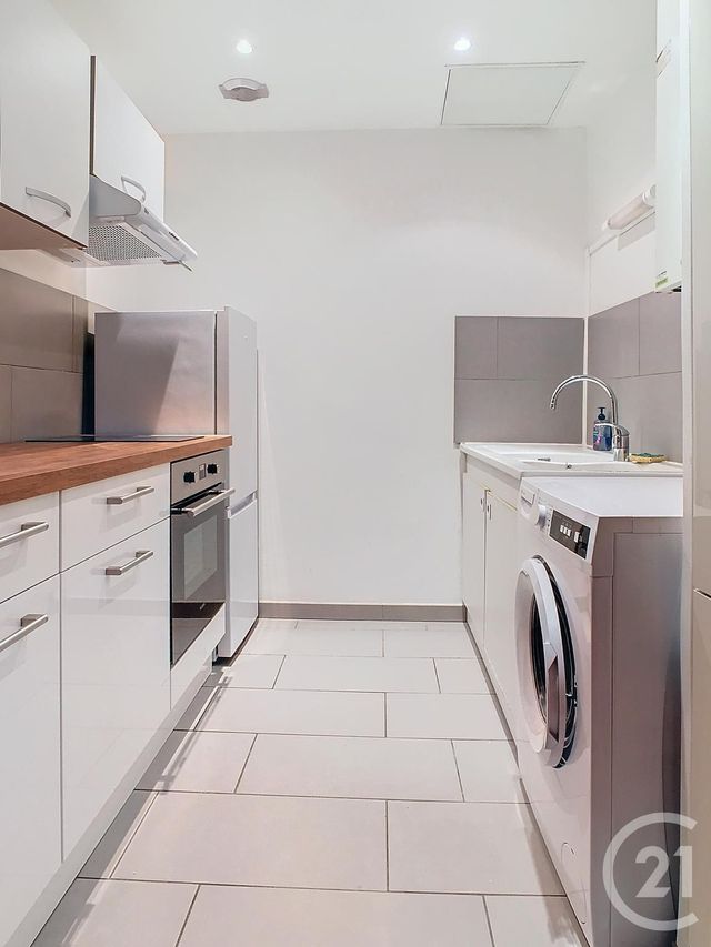 Appartement F2 à louer - 2 pièces - 43.95 m2 - NANCY - 54 - LORRAINE - Century 21 Joël Pierre Immobilier