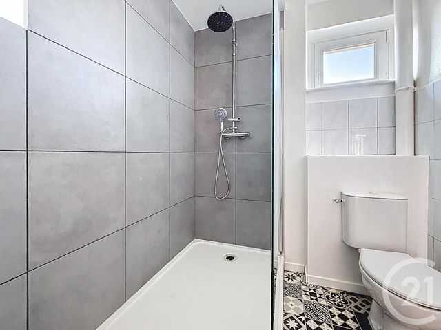 Appartement F4 à louer - 4 pièces - 101.19 m2 - CHARMES - 88 - LORRAINE - Century 21 Joël Pierre Immobilier