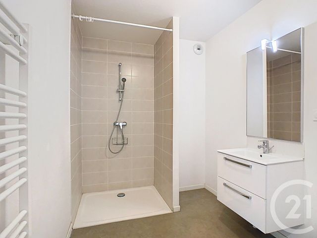 Appartement F3 à louer - 3 pièces - 61.72 m2 - NANCY - 54 - LORRAINE - Century 21 Joël Pierre Immobilier