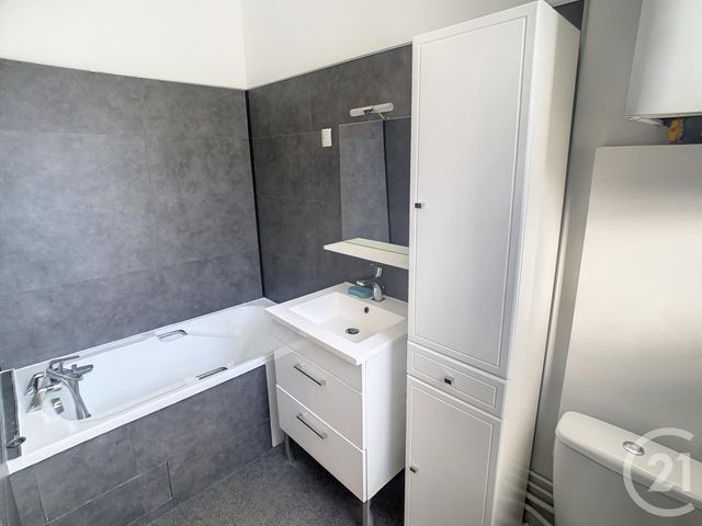 Appartement F3 à louer - 3 pièces - 60.4 m2 - NANCY - 54 - LORRAINE - Century 21 Joël Pierre Immobilier